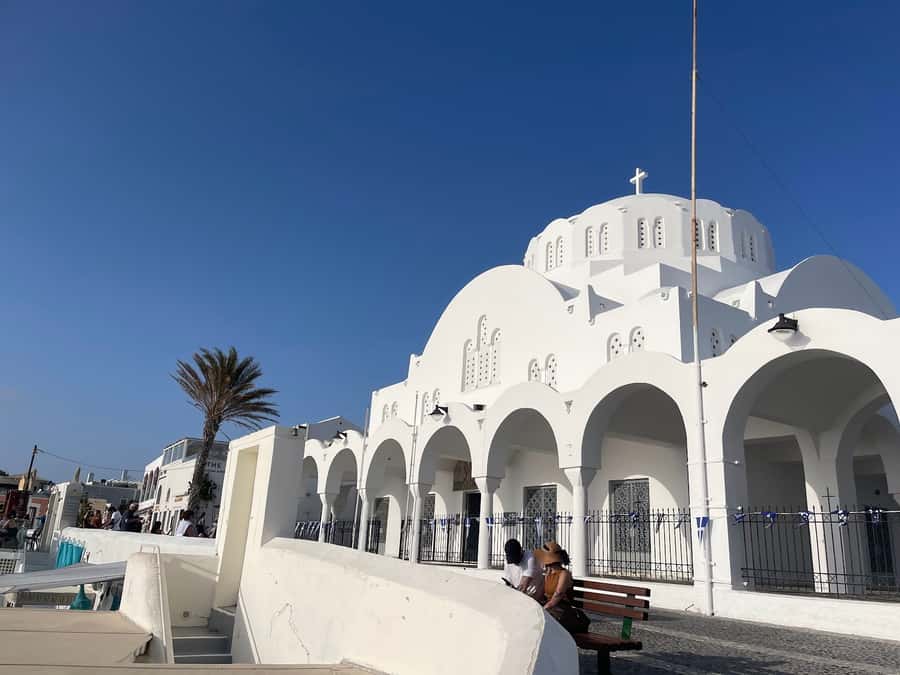 Santorini's Cruise Fee and 8,000-a-Day Cap: What Changes for You