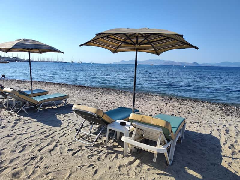 Paradiso Beach — 2