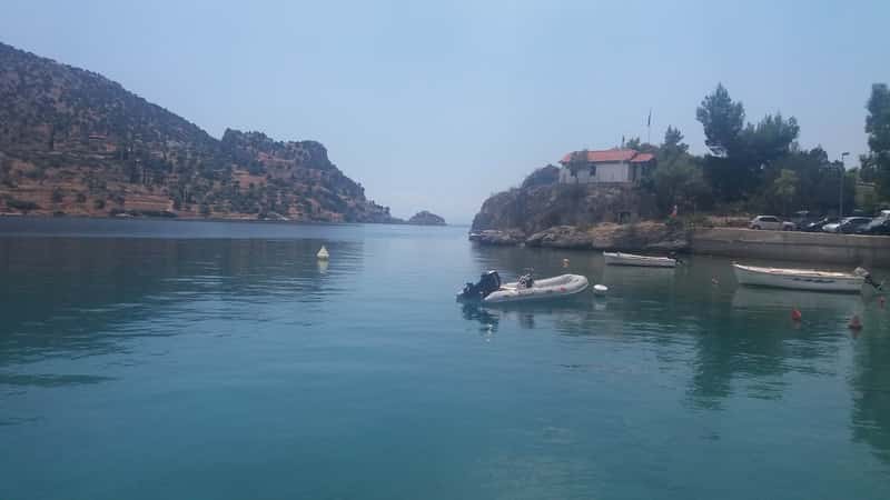 Proti paralia Agiou Isidorou Antikyras — 2
