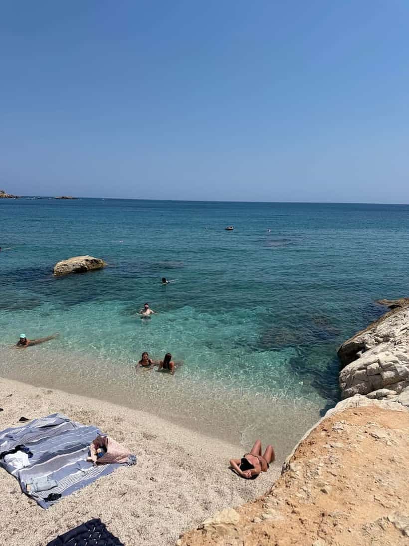 Sarantari Beach