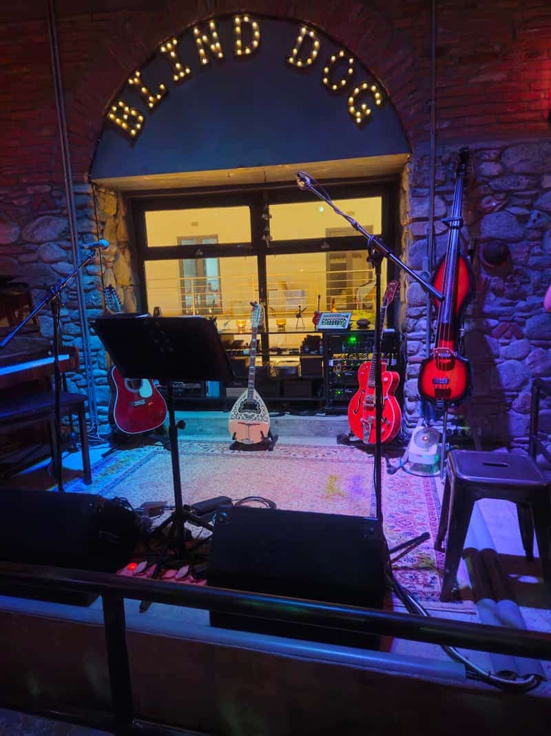 Danny & Zoe's Blind Dog - Live Music Bar — 2