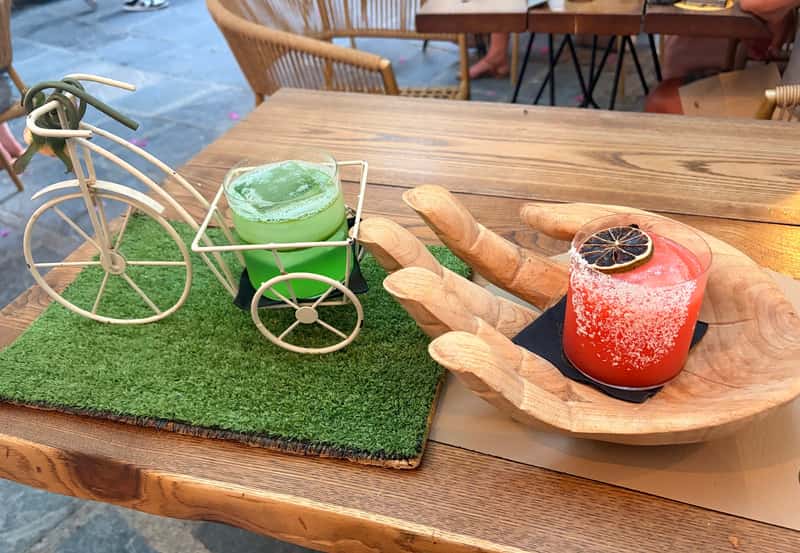 Giorgos Food & Cocktail Bar — 2