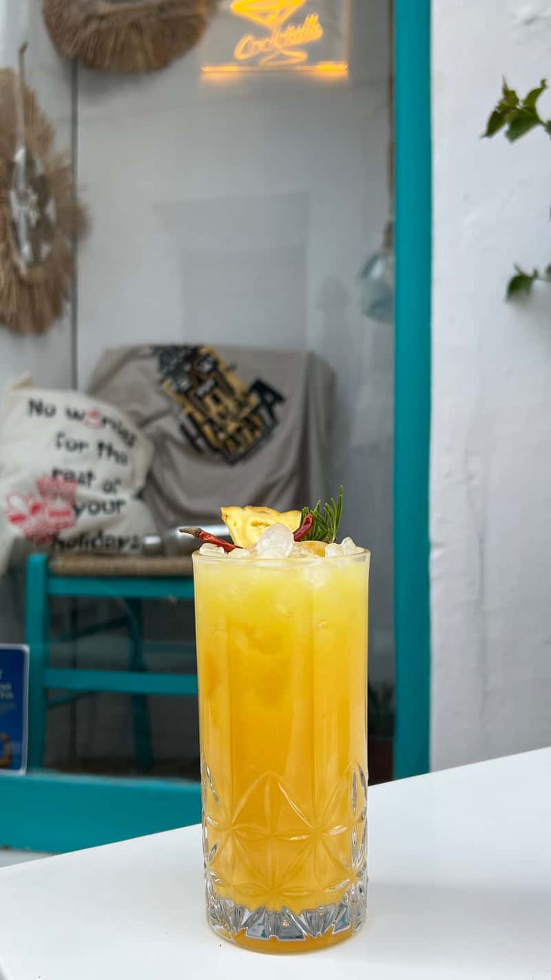 Hakuna Matata Cocktail Bar Skiathos — 2