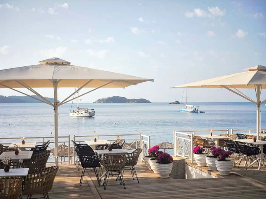 Octopus Beach Bar & Restaurant