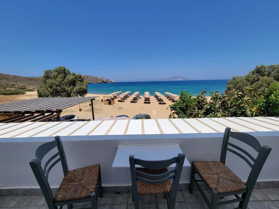 Psathi beach bar restaurant
