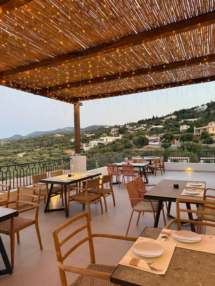 Skinos Restaurant Pool Bar