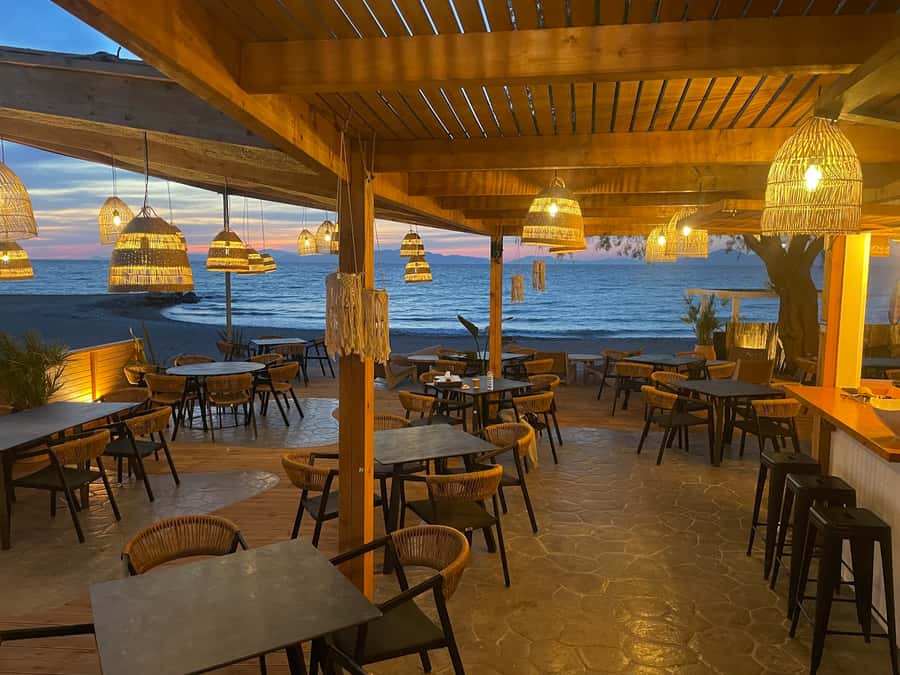 Sunset Beach Bar & Restaurant