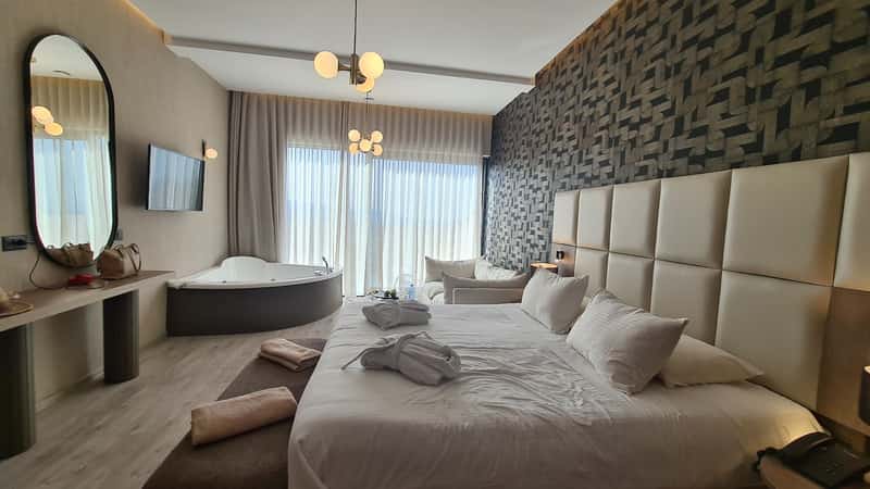 Elegance Luxury Executive Suites — 2