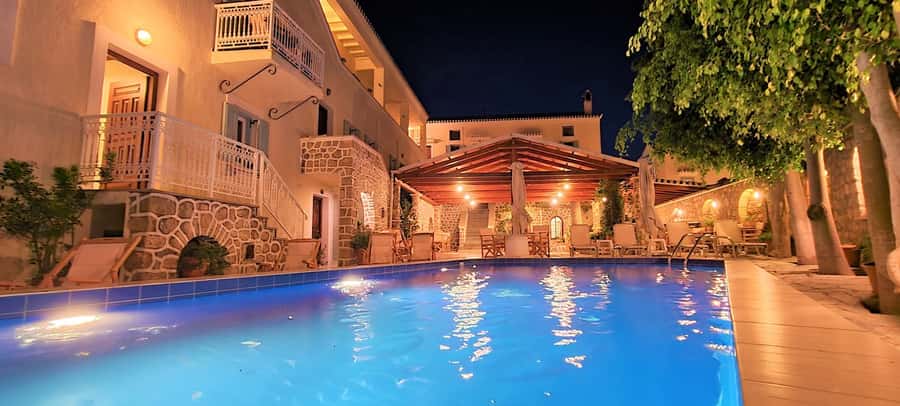 Kastro Hotel