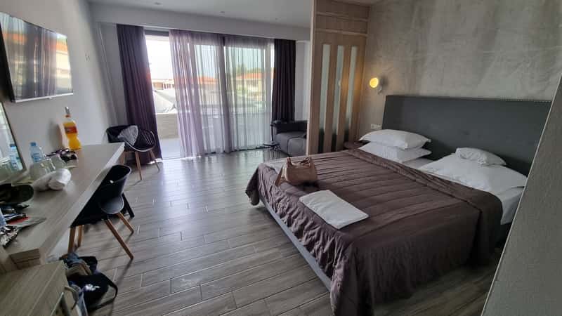 Lagomandra Beach Hotel — 2