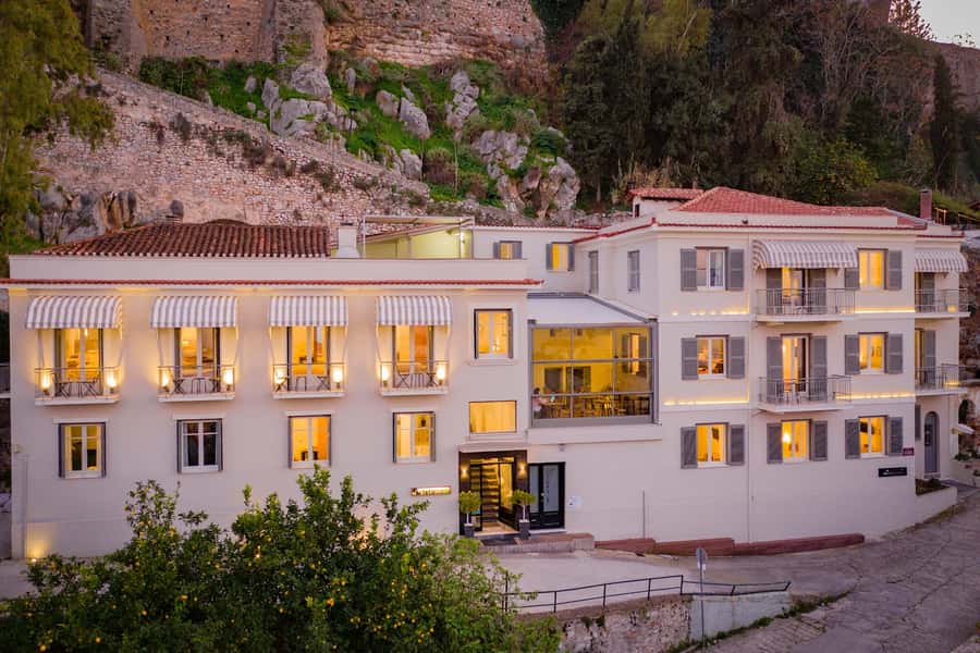 Leto Nuevo Hotel