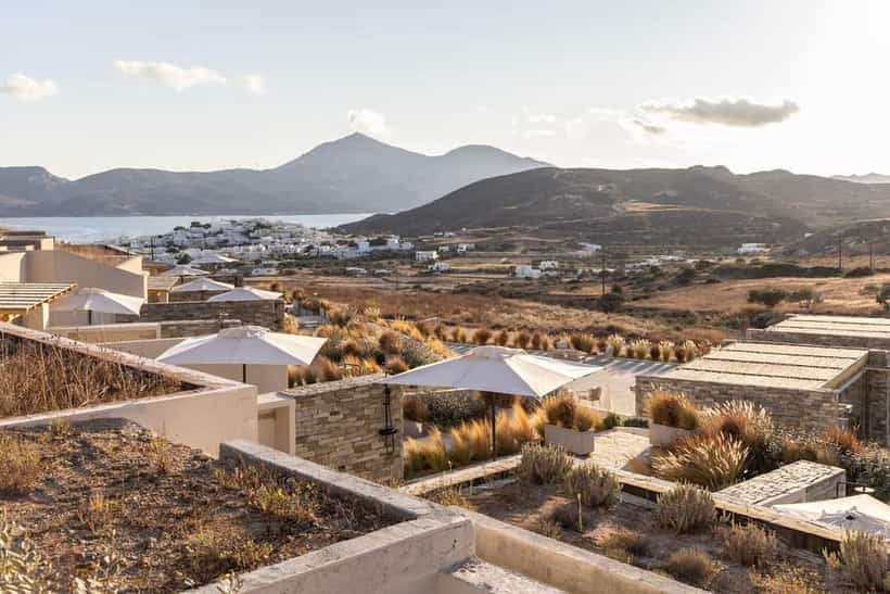 Solus Suites Milos