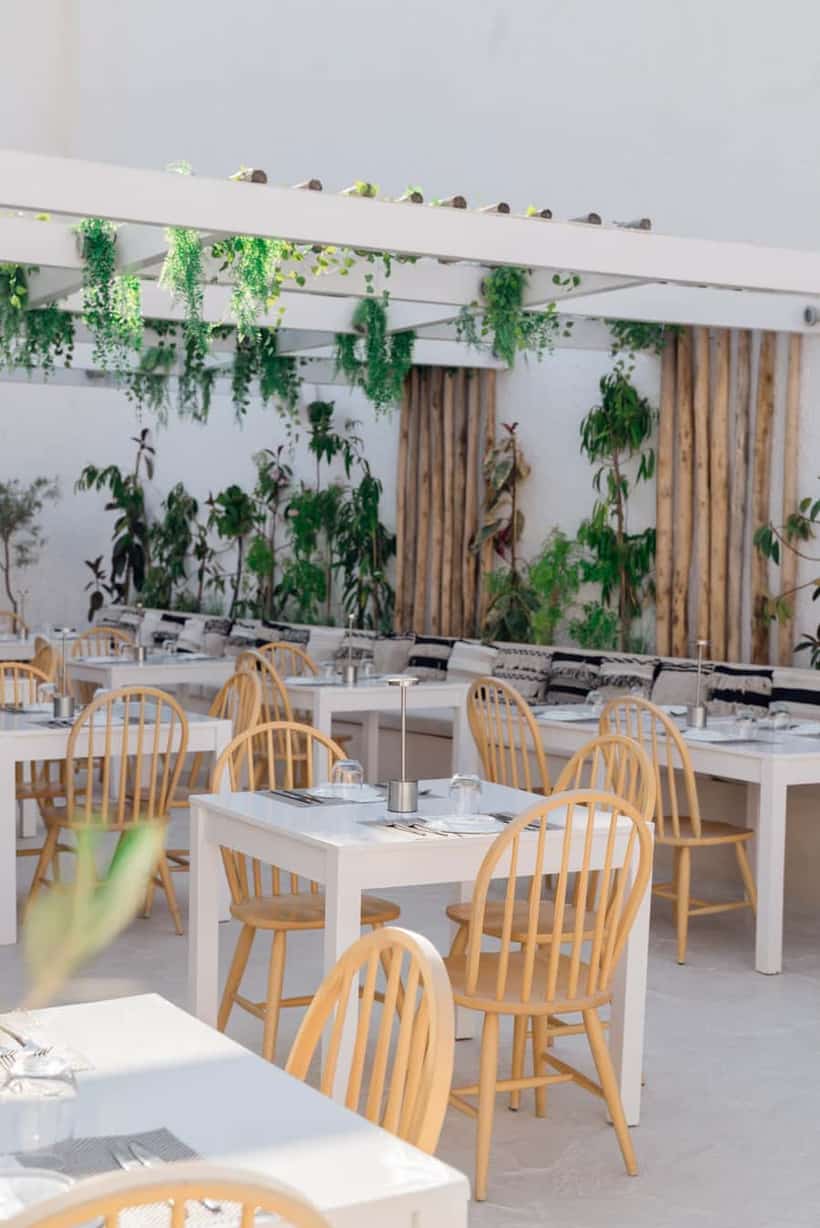 Agosto Ios Restaurant