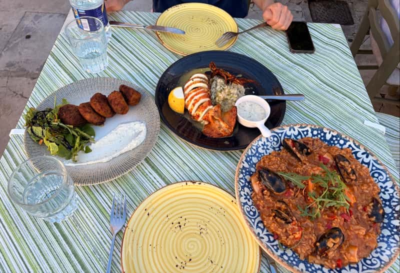 Alektor Traditional Greek Restaurant — 2