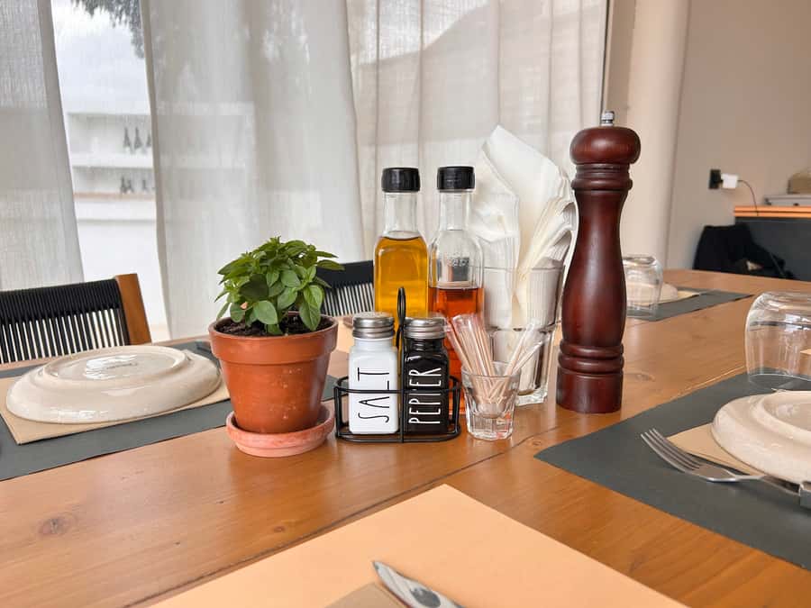 Basilikos Restaurant Paros