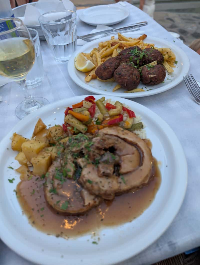 Finikas Restaurant — 2