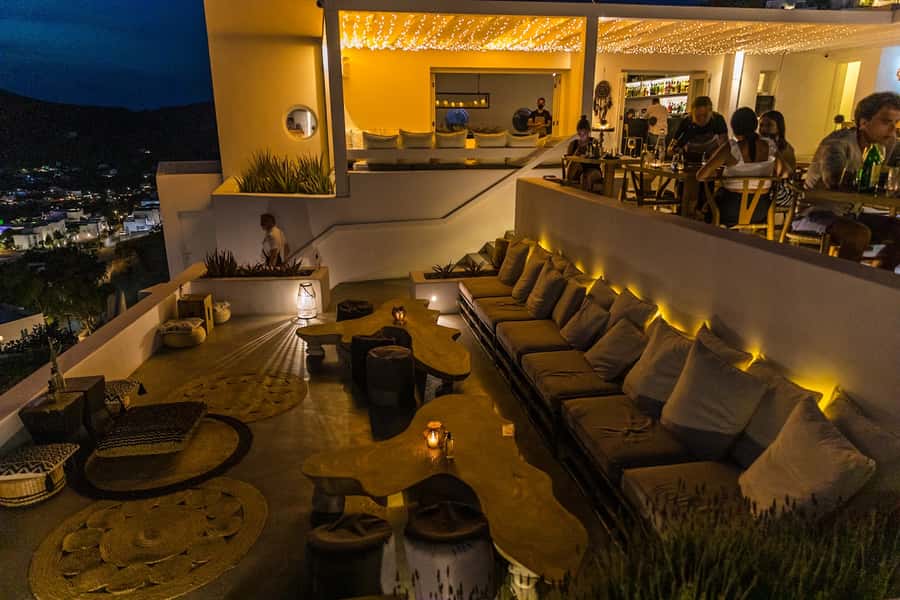 IOS CLUB - SUNSET DINING BAR