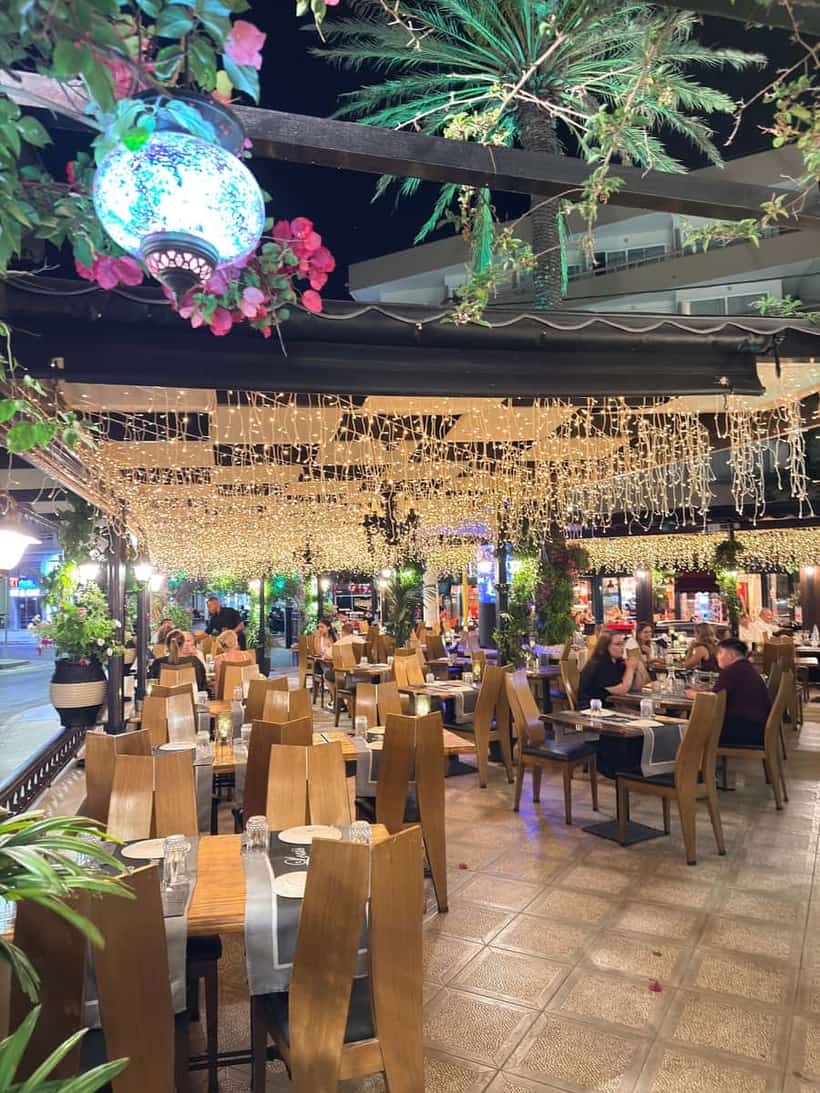 Louis Restaurant