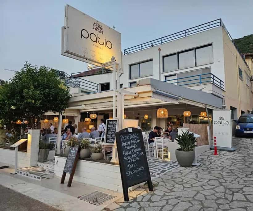 PATIO DINING
