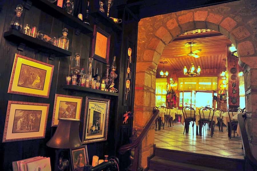 Restaurant Meteora Gkertsou Family