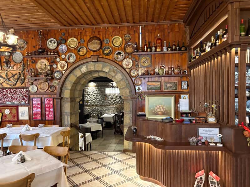 Restaurant Meteora Gkertsou Family — 2