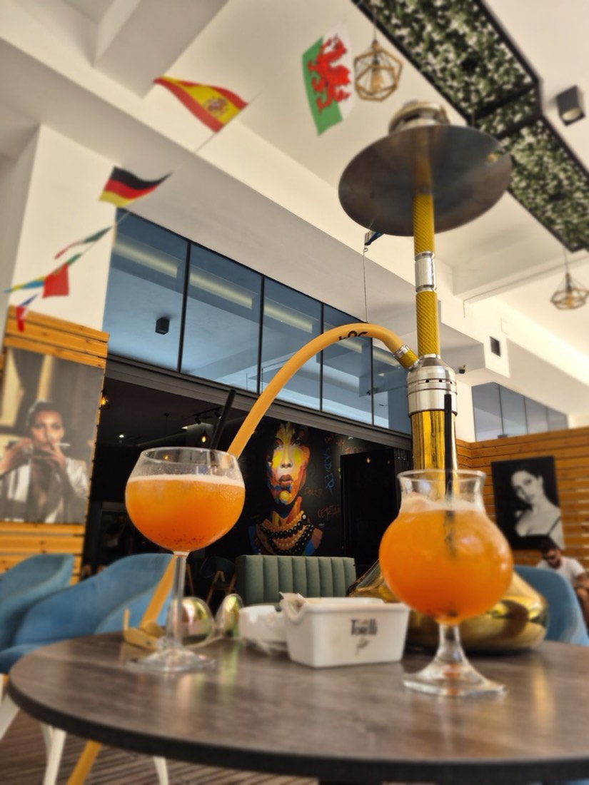 Tropicana Lounge 2