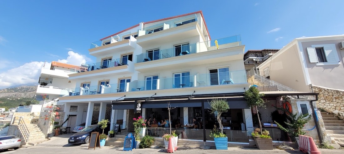 ARXONTIKO Hotel and Restaurant 2