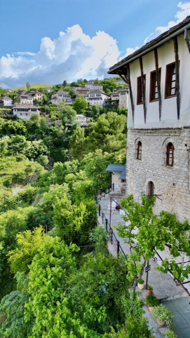 Guest House Salaria 2