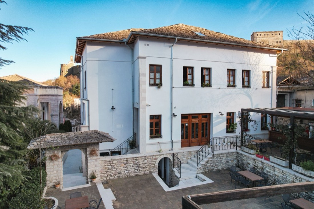 Hotel Bineri