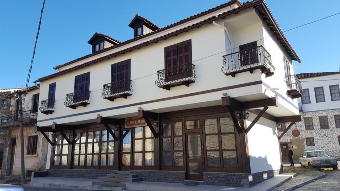 Hotel Bujtina e Bardhë