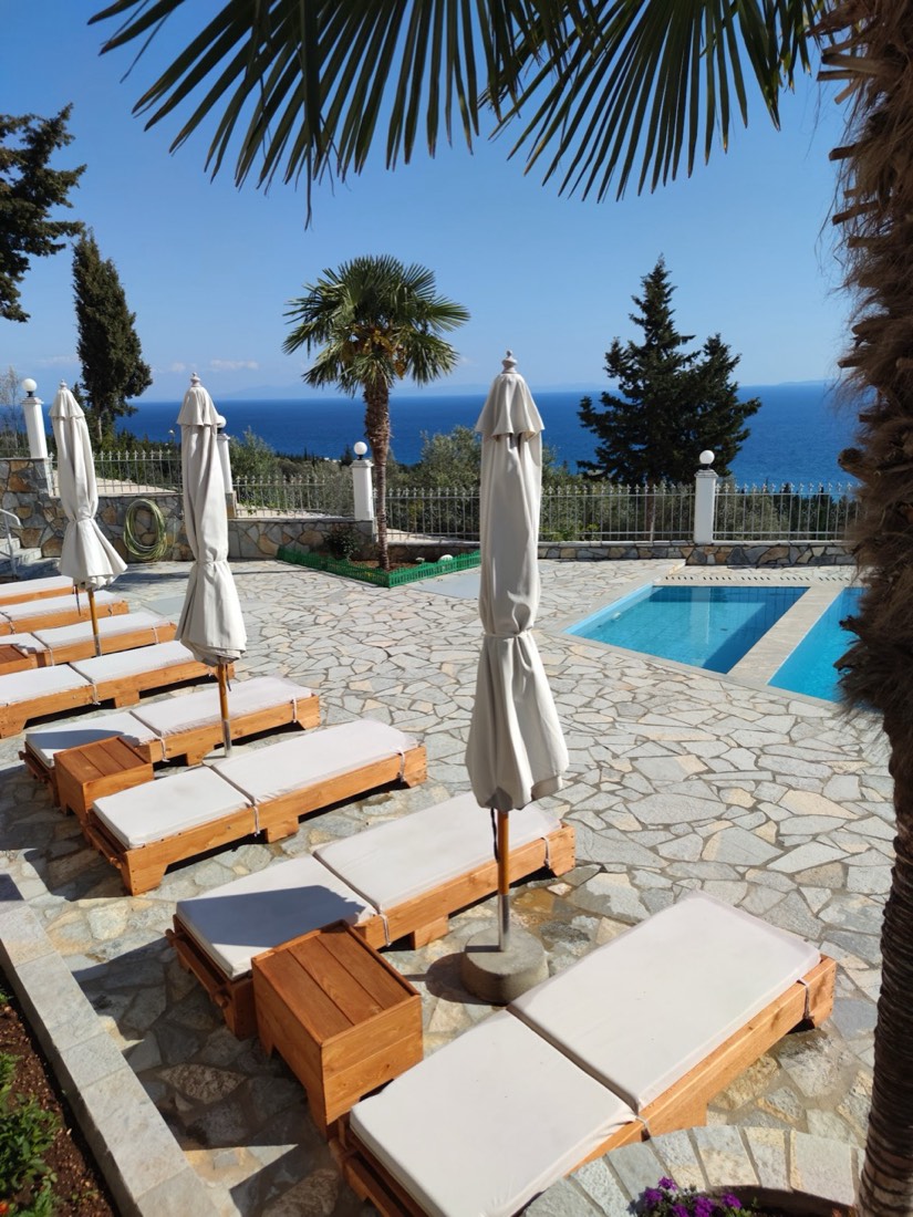 Perivolos Apartments 2
