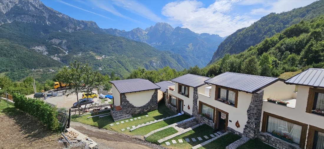 Thethi Hotel 2