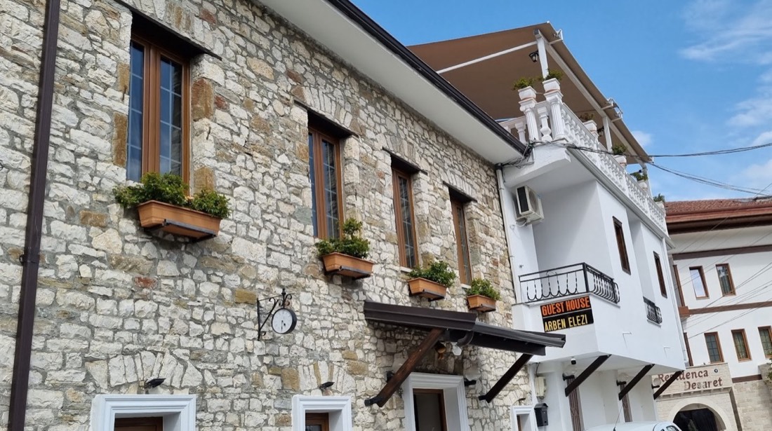 Villa Arben Elezi, Berat
