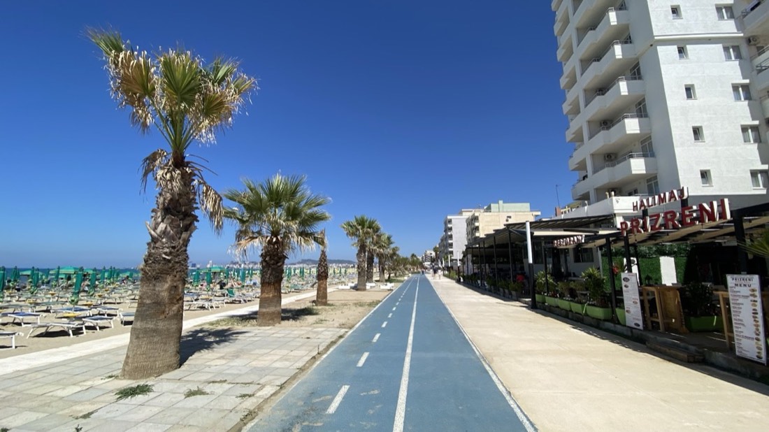 Wave Beachfront Apartments 2