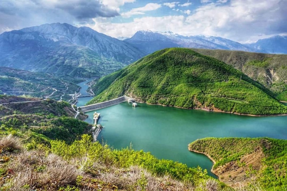 lake-fierza
