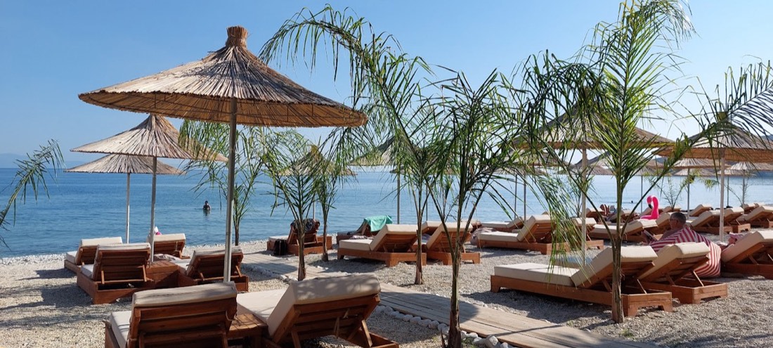Aloas beach bar 2