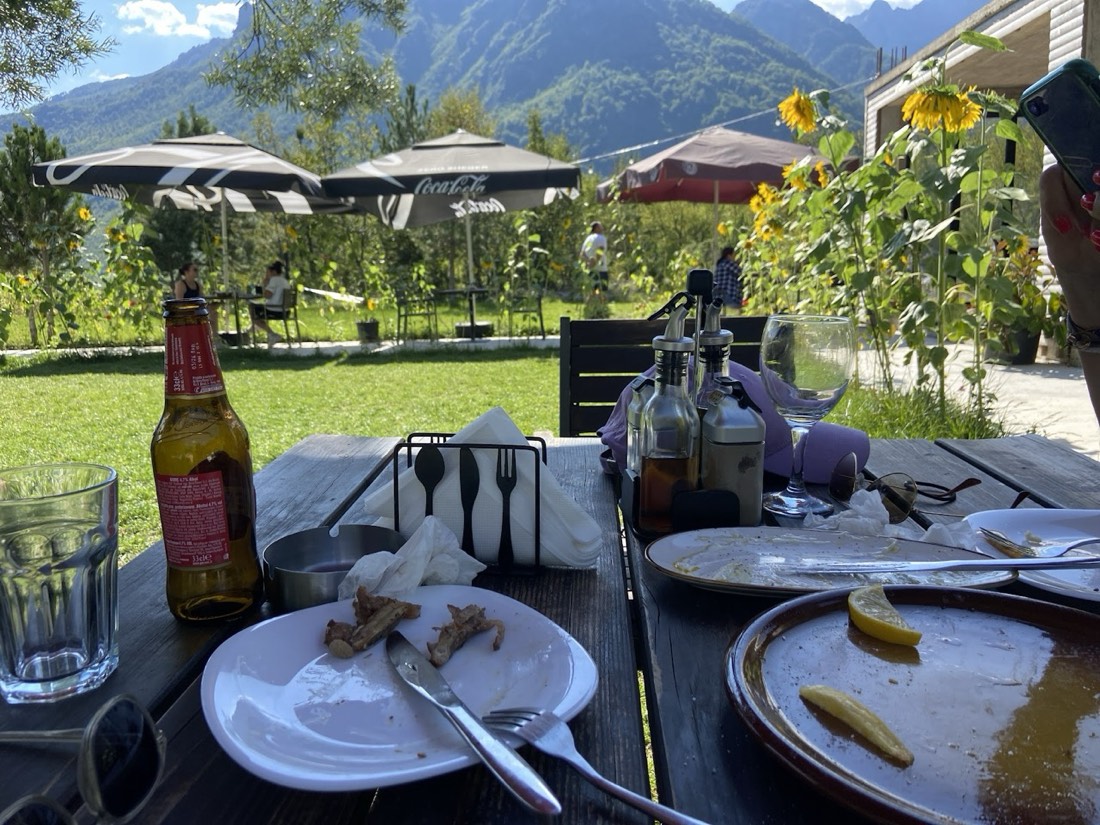 Bar Restaurant Dostanisha 2