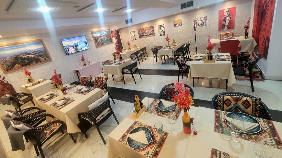 Bar Restorant Qilari 2