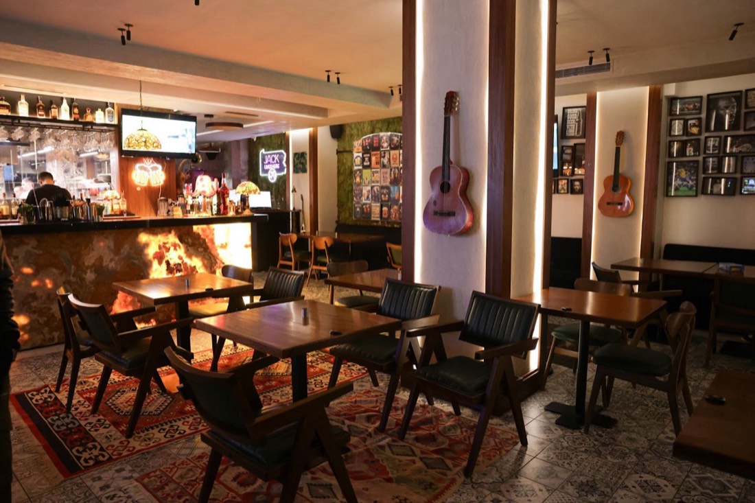 Bistro Park Restaurant 2