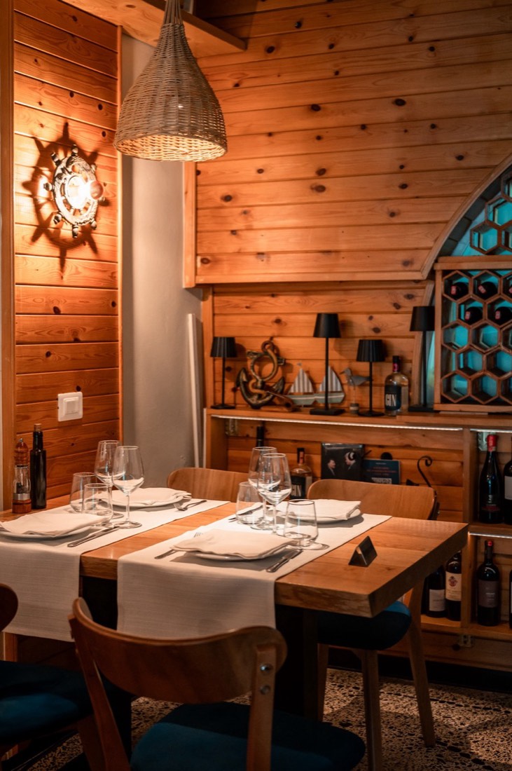 Fish Restaurant And Shop "Varkat" 2