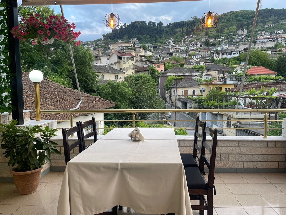 FOCUS RESTAURANT