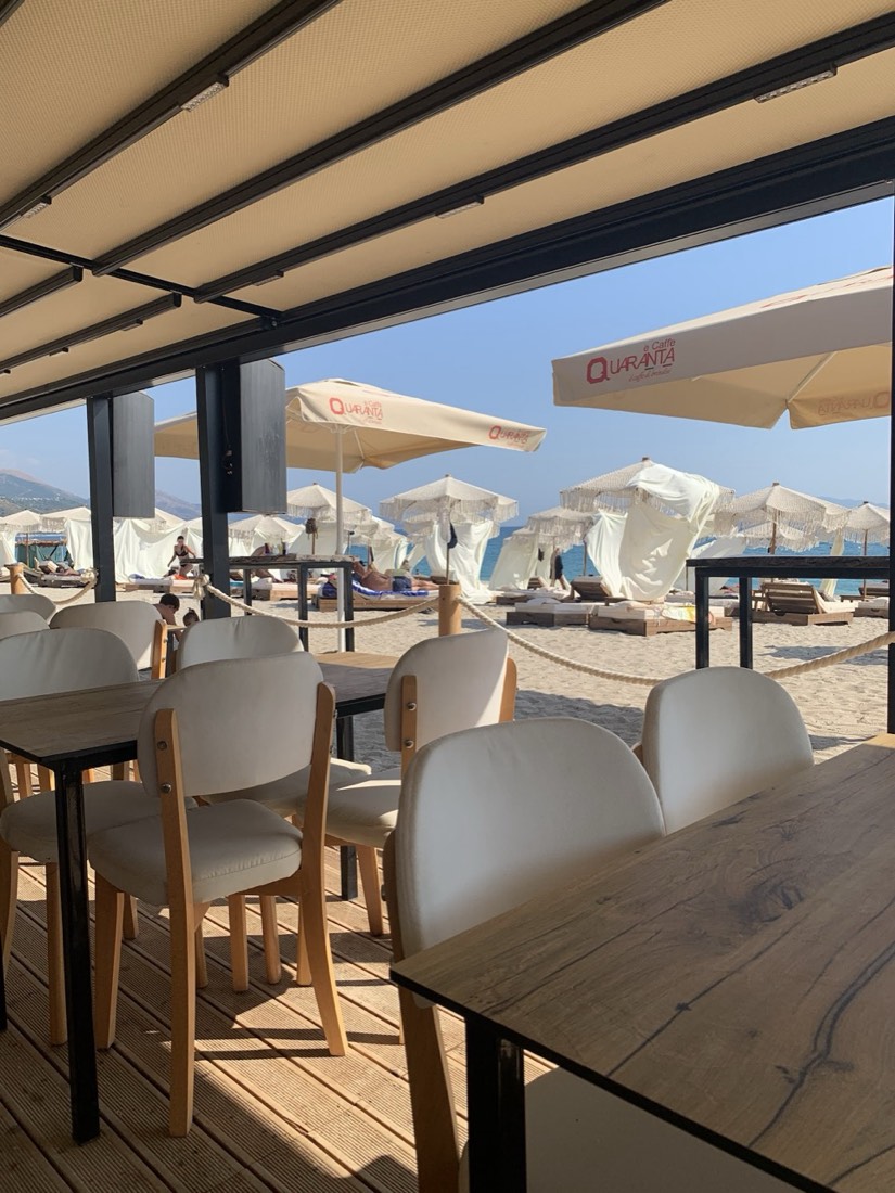 Glob Beach Bar 2