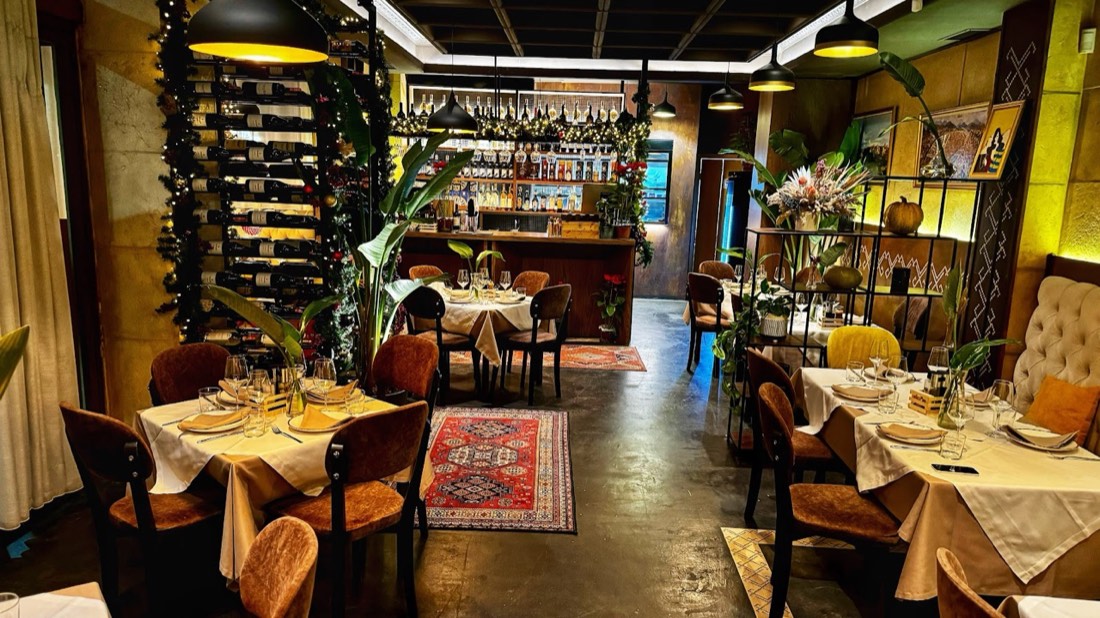 HAMĒ RESTAURANT 2
