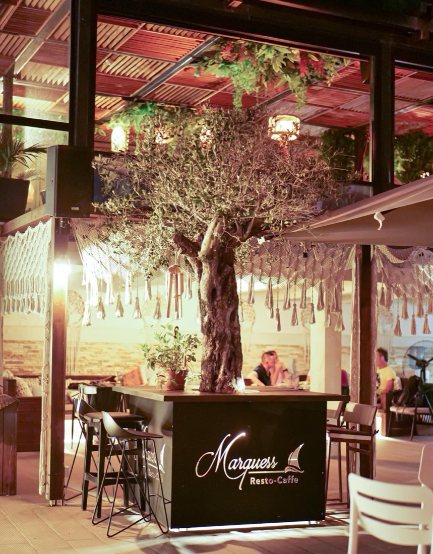Marquess Resto Lounge 2