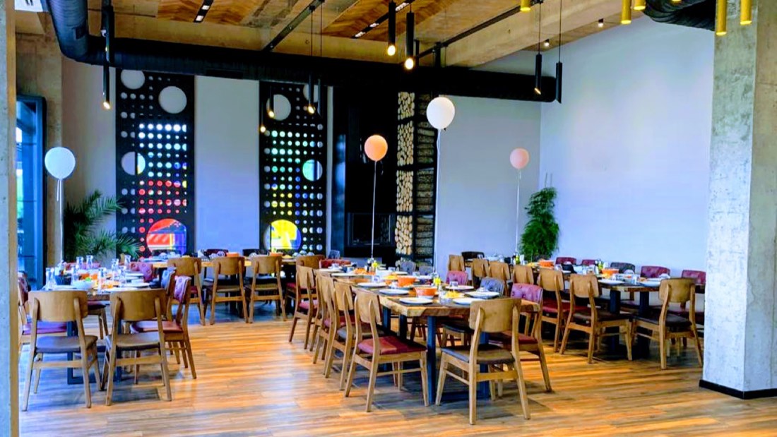 Toka Hotel Restaurant 2