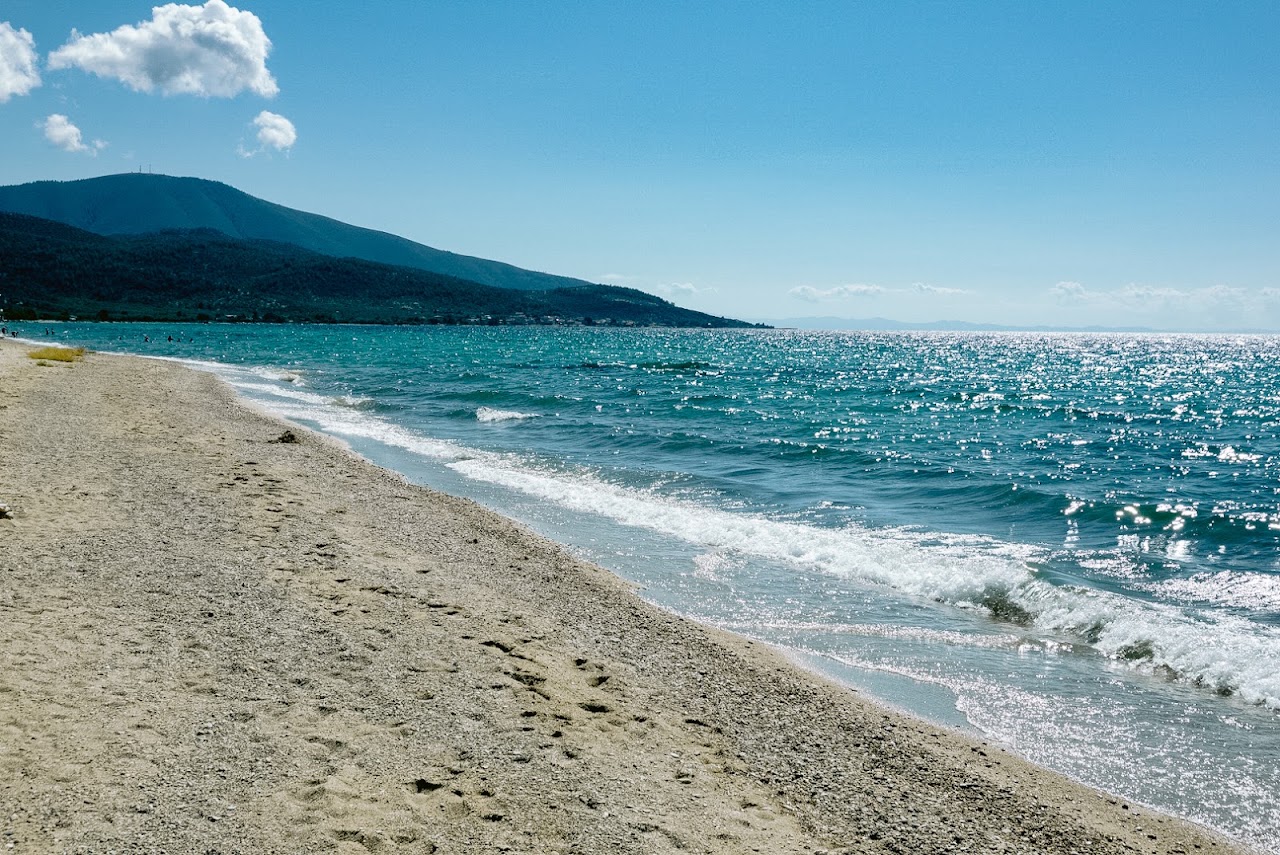 Etisies Beach — plajă în Prinos, Thassos