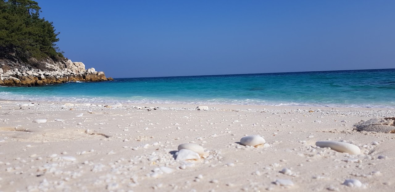 Marble Beach (Saliara), Thassos: plaja de marmură care pare din altă lume — articol Thassos.online