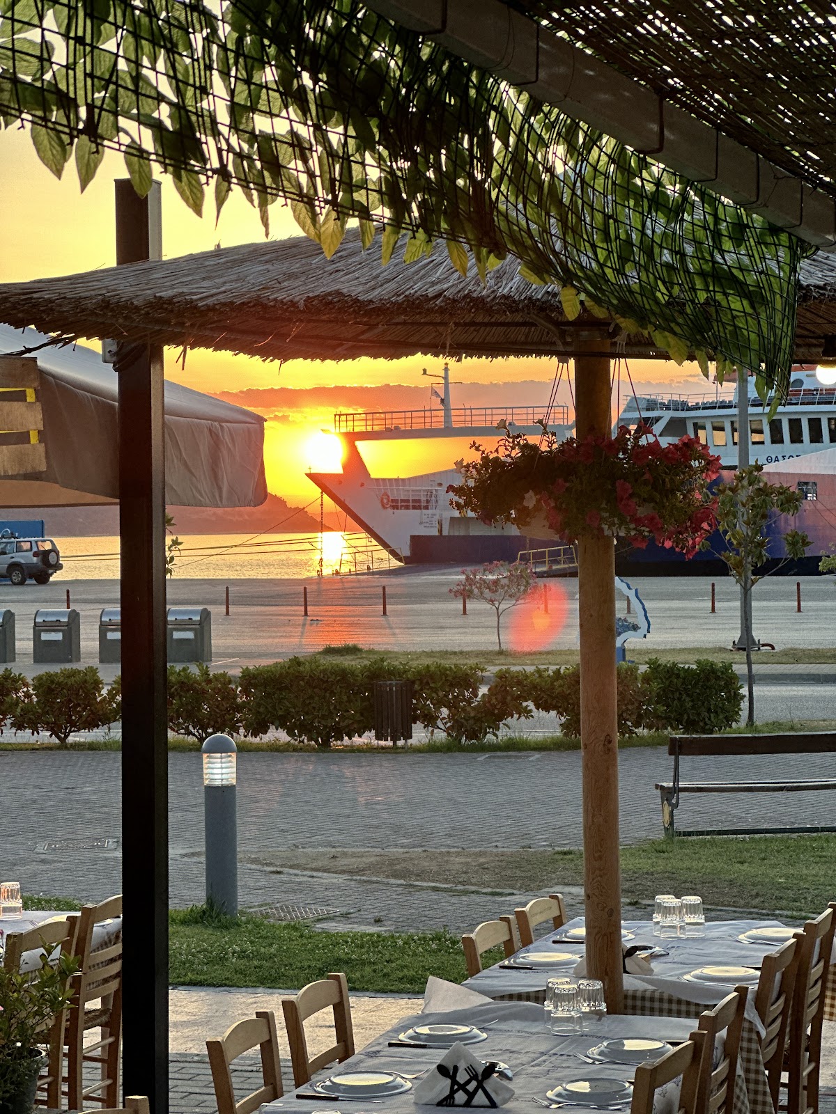 Karas restaurant — tavernă în Limenas, Thassos