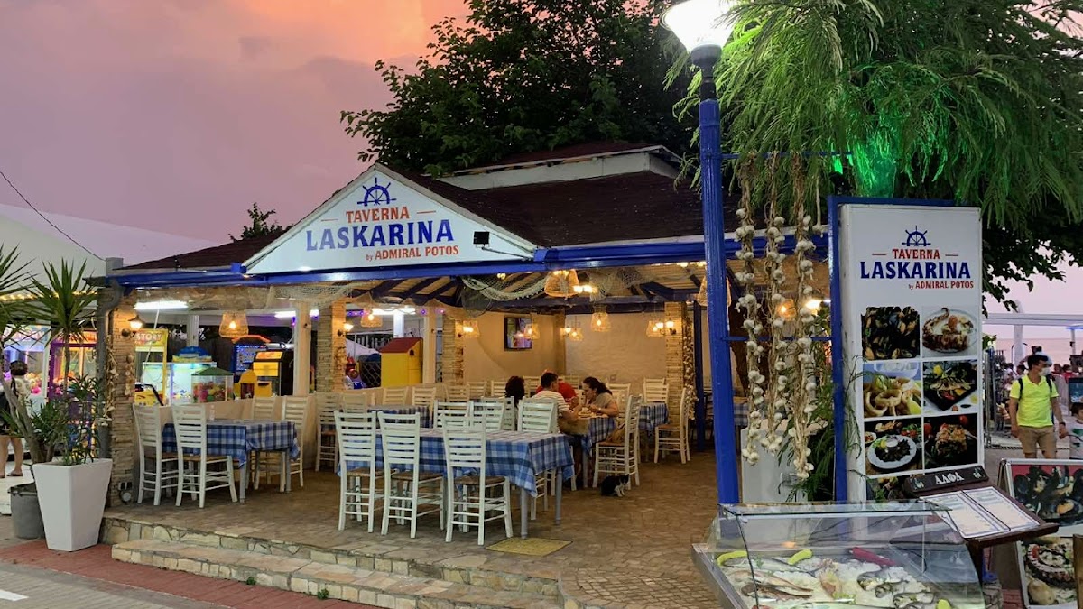 Laskarina restaurant — tavernă în Potos, Thassos