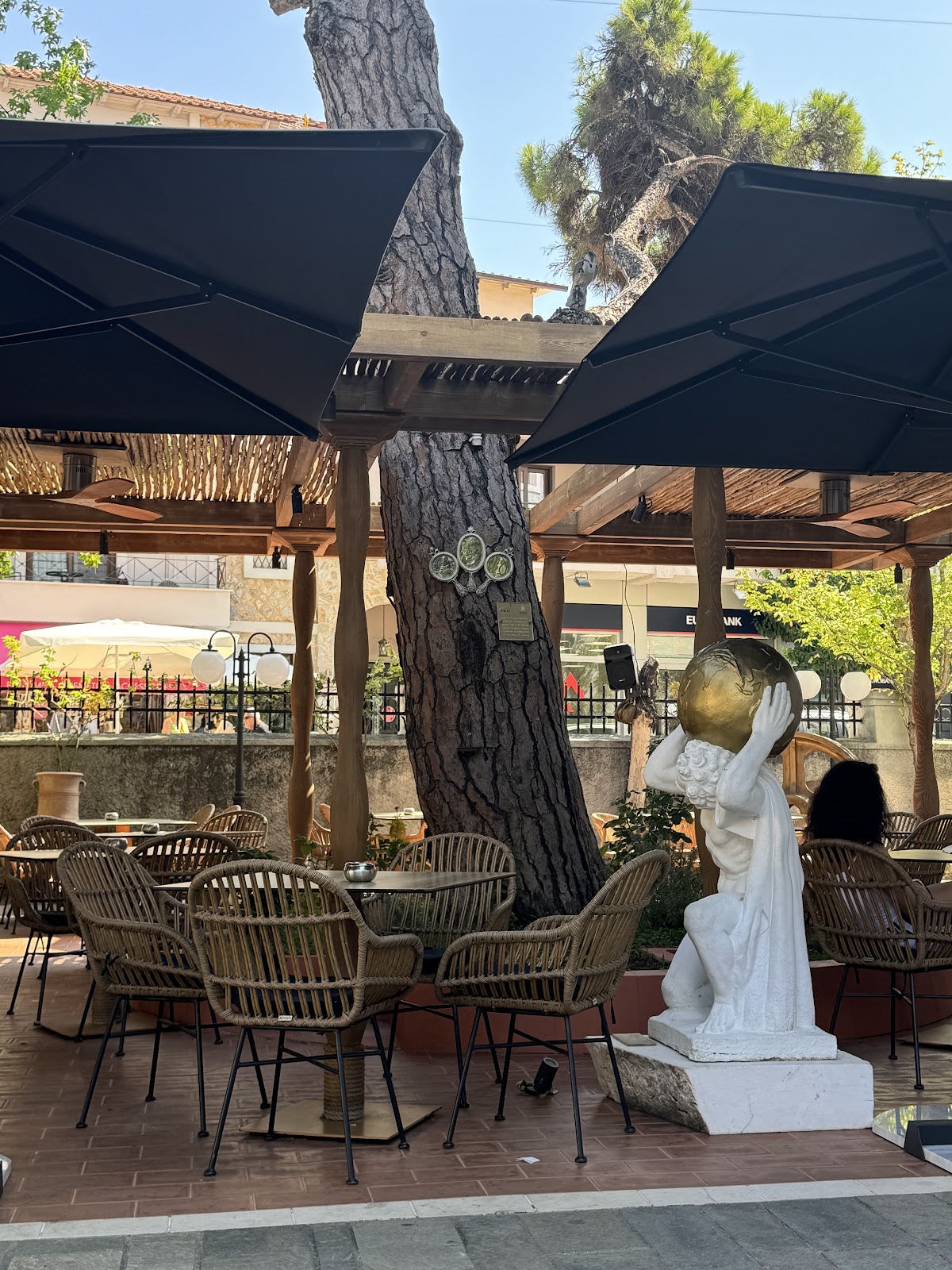 Lost Sheep Restaurant at A for Art Design Hotel — tavernă în Limenas, Thassos